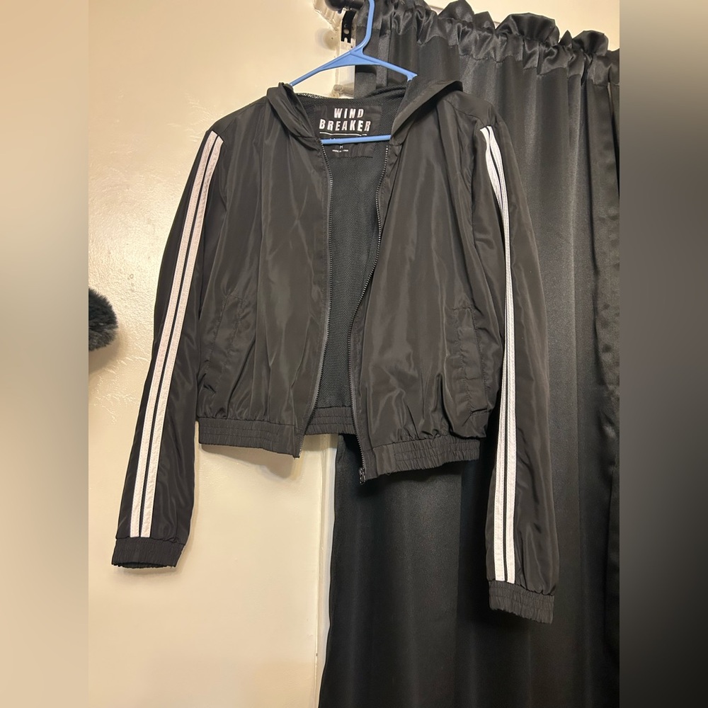Women's Black windbreaker jacket